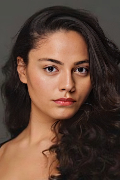 Mısra Tüfek oyuncu fotoğrafı