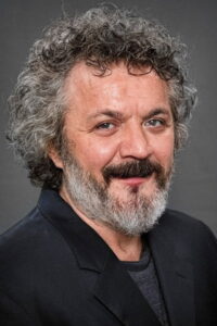 Müfit Can Saçıntı Çocuklar Duymasın dizisi oyuncusu