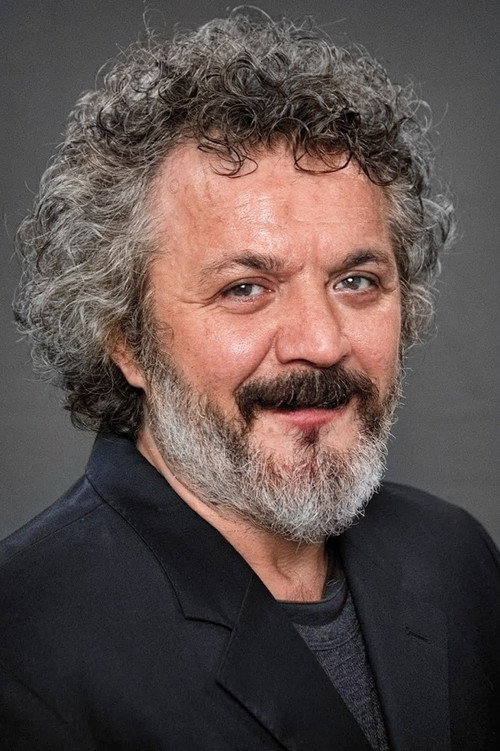 Müfit Can Saçıntı oyuncu fotoğrafı