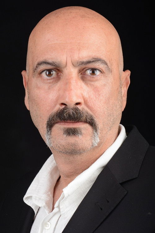 Nami Esatgil oyuncu fotoğrafı