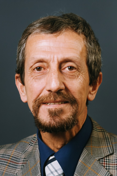 Necdet Yakın oyuncu fotoğrafı