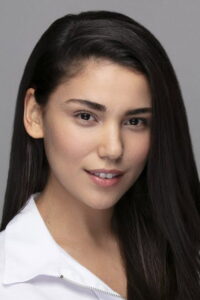 Nur Berfin Çiroğlu Bizim Hikaye dizisi oyuncusu