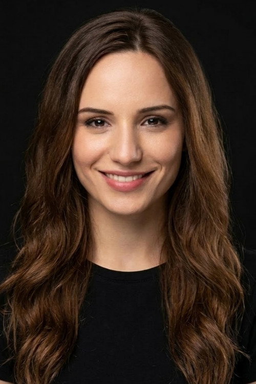 Nur Tüzün oyuncu fotoğrafı