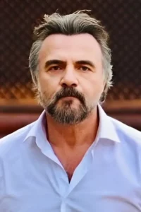 Oktay Kaynarca Geniş Zamanlar dizisi oyuncusu