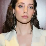 Özge Özacar