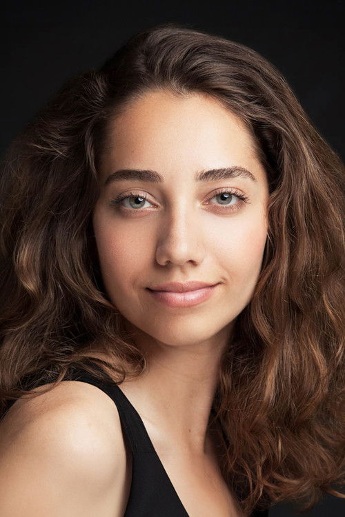 Özge Özacar oyuncu fotoğrafı