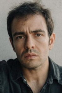 Özgür Cem Tuğluk Sıfır Bir dizisi oyuncusu