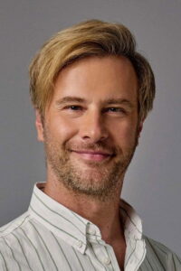 Özgür Çevik Kavak Yelleri oyuncusu Özgür Çevik Kavak Yelleri dizisi oyuncusu