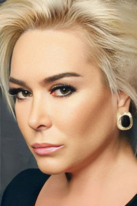 Özlem Savaş oyuncu fotoğrafı