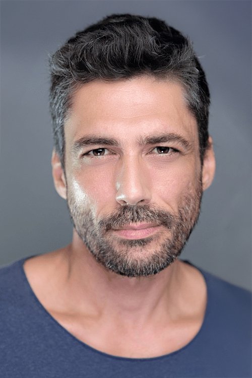 Pamir Pekin oyuncu fotoğrafı