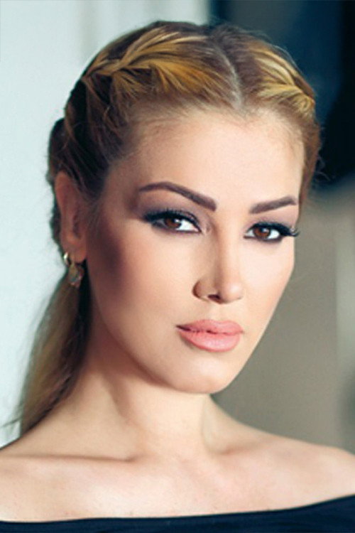 Petek Dinçöz oyuncu fotoğrafı