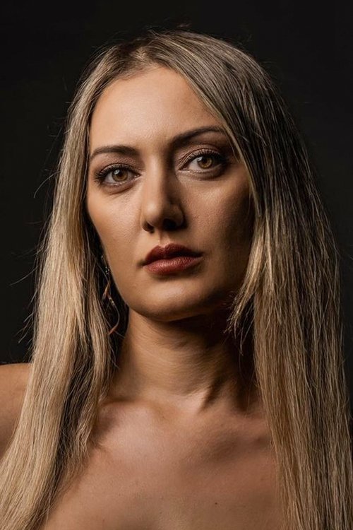 Pınar Çağlar Gençtürk oyuncu fotoğrafı