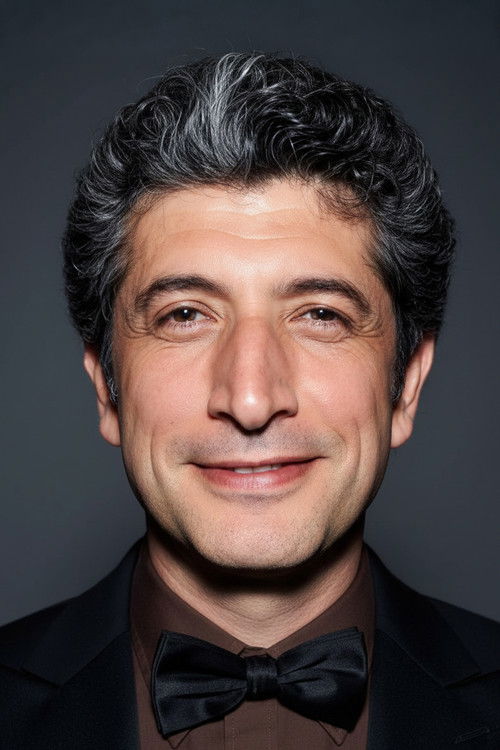 Rıza Sönmez oyuncu fotoğrafı