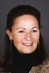 Sabriye Kara Bizimkiler dizisi oyuncusu