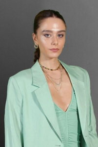 Seray Özkan Yabani oyuncusu Seray Özkan Yabani dizisi oyuncusu