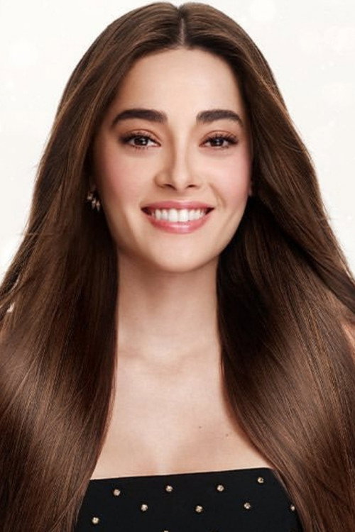 Simay Barlas oyuncu fotoğrafı