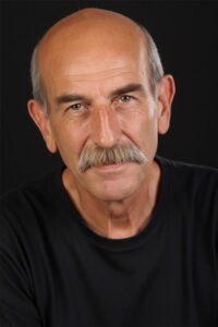 Sinan Bengier Kuruntu Ailesi dizisi oyuncusu