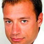 Sinan Sümer oyuncu fotoğrafı