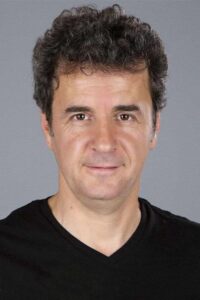 Somer Karvan Söz dizisi oyuncusu