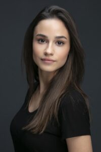 Sude Zülal Güler Gönül Dağı dizisi oyuncusu