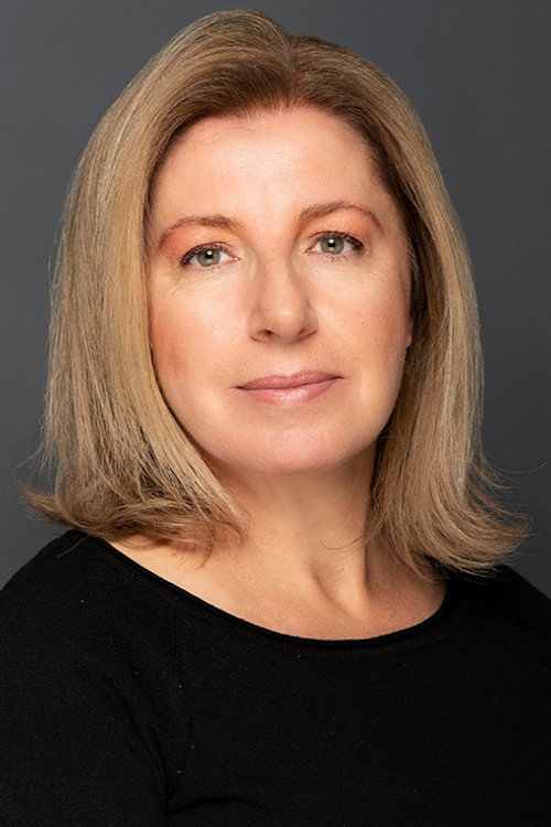 Suna Dizdar oyuncu fotoğrafı