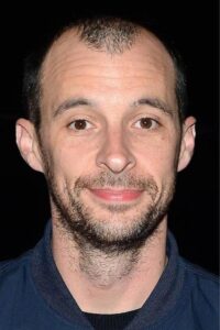 Tom Vaughan-Lawlor oyuncu fotoğrafı