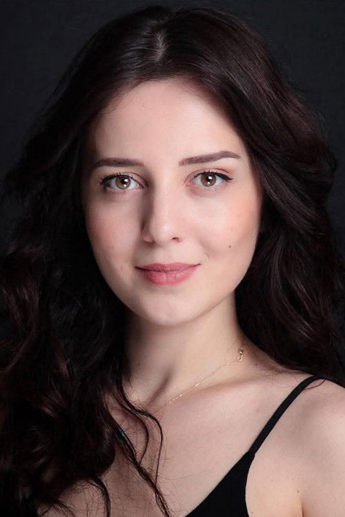 Tuğba Tutuğ oyuncu fotoğrafı
