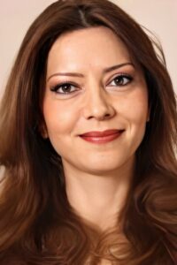 Türkan Kılıç Yaprak Dökümü dizisi oyuncusu