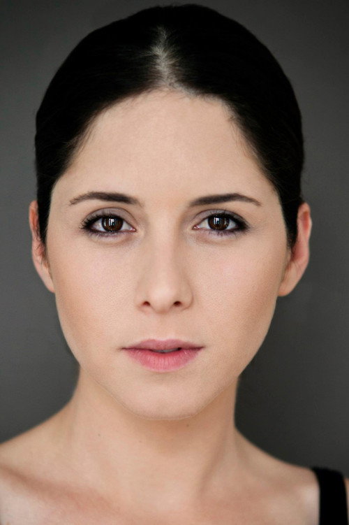 Türkü Hazer oyuncu fotoğrafı