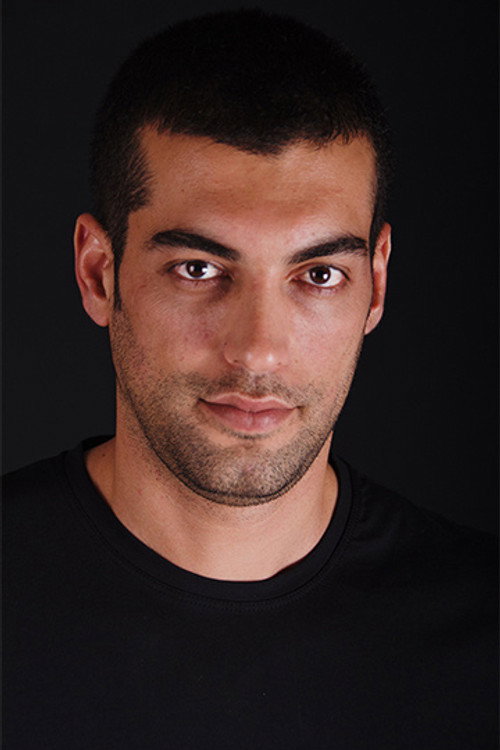 Uğur İzgi oyuncu fotoğrafı