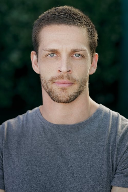 Wade Briggs oyuncu fotoğrafı