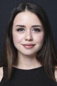 Yağmur Ün Kalk Gidelim dizisi oyuncusu