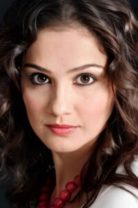 Yeliz Tozan Üvey Baba dizisi oyuncusu