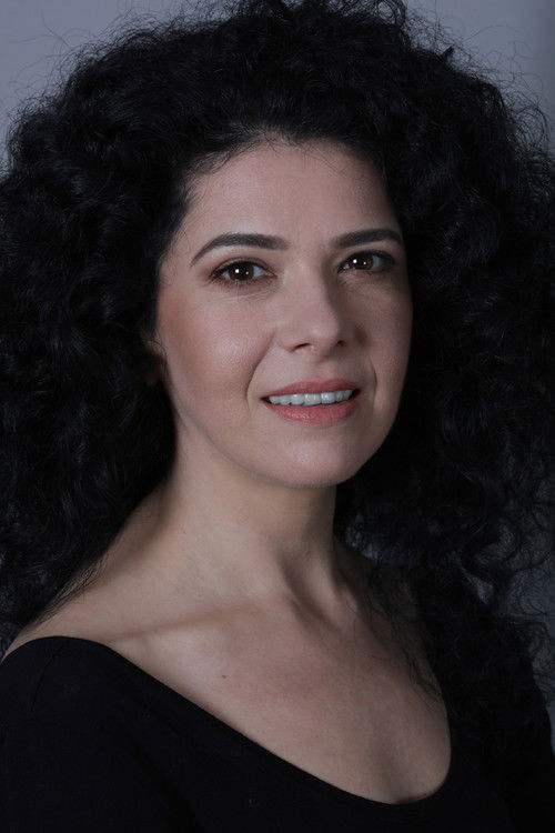 Yeşim Koçak oyuncu fotoğrafı