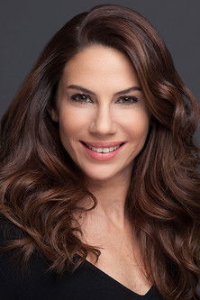 Zeynep Beşerler oyuncu fotoğrafı