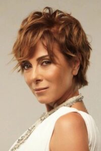 Zuhal Olcay Urfalıyam Ezelden dizisi oyuncusu