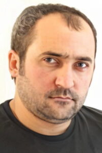 Adem Yavuz Özata Alemin Kıralı dizisi oyuncusu