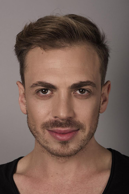 Adem Yılmaz oyuncu fotoğrafı