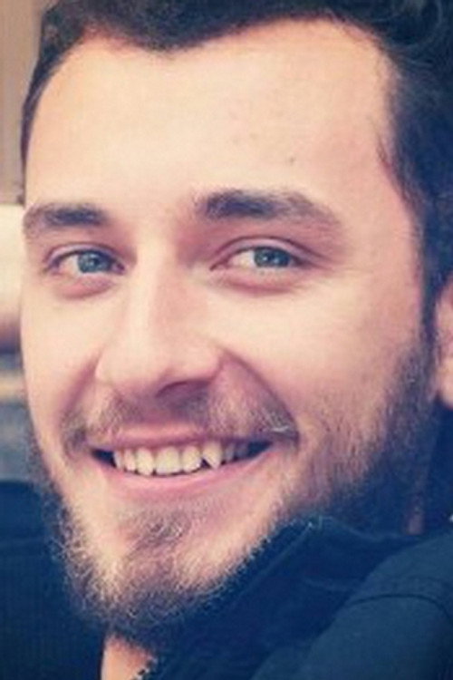Adnan Ulusinan oyuncu fotoğrafı