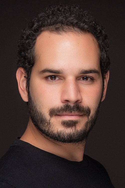 Ayberk Aladar oyuncu fotoğrafı