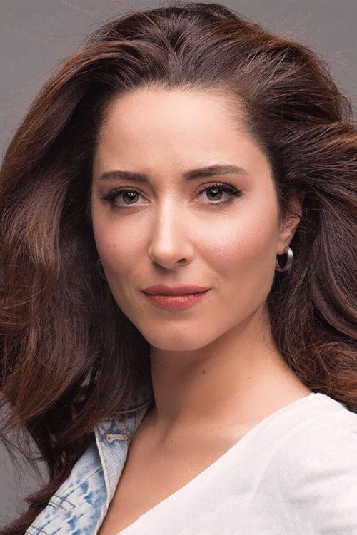 Ayşegül Akdemir oyuncu fotoğrafı