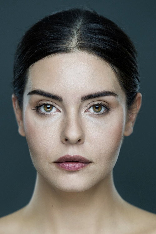 Ayşin Yeşim Çapanoğlu oyuncu fotoğrafı