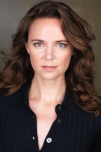 Clare Louise Frost Merhamet dizisi oyuncusu