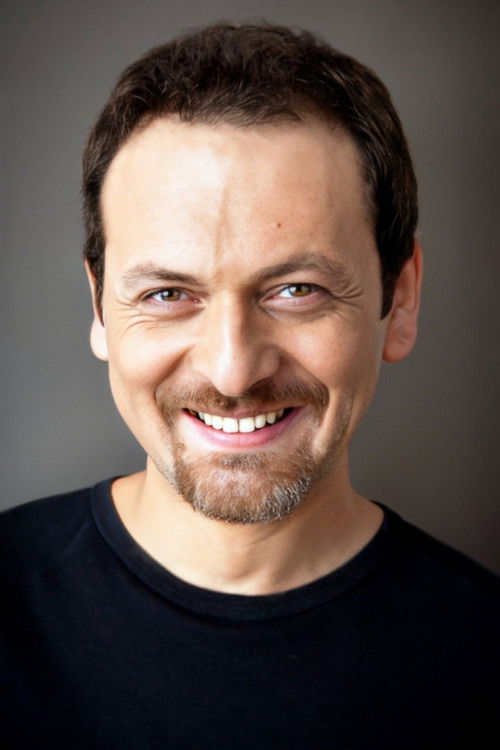 Devrim Özder Akın oyuncu fotoğrafı