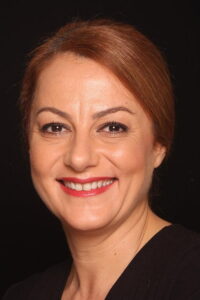 Dilek Guven Kayıp Şehir dizisi oyuncusu