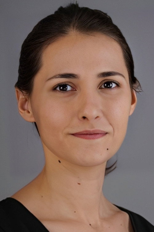 Ecem Akyol oyuncu fotoğrafı