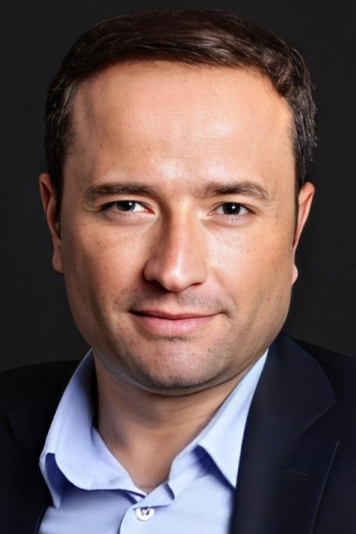 Ertan Gül oyuncu fotoğrafı