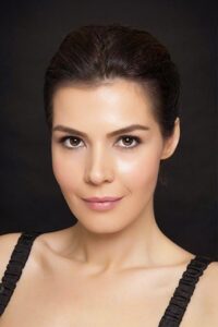 Hatice Şendil Kurtlar Vadisi: Pusu dizisi oyuncusu
