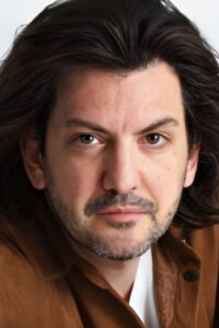 Levent Akkök Gece Gündüz dizisi oyuncusu