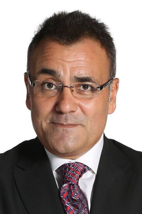 Mesut Yar oyuncu fotoğrafı
